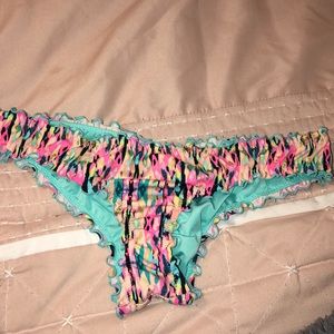 cheeky ruffled bikini bottom
